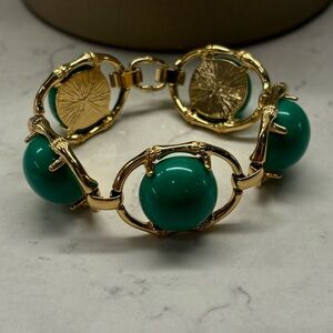💚Stella & Dot Green and Gold Bracelet💚